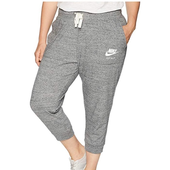 Nike Pants - NWT! Nike Plus Size Gym Vintage Extended Capri
